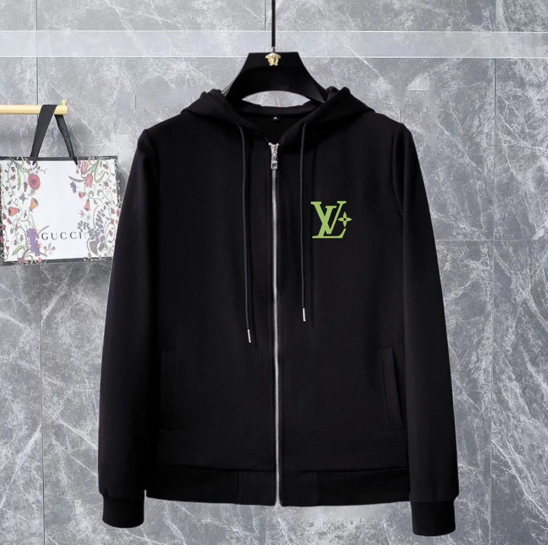 🅿️420 [LV Louis Vuitton] (Fat Man Gospel) hot-selling suit is coming. Focus on the original version of the official website. 2025 new hot-selling cardigan sweater suit. The original order is the best. 🇭🇰The meticulous work of top designers is dedicated to a fitting and perfect upper body effect. All-natural high-quality Roman cotton 100%, close-fitting comfort, noble and elegant! Original hardware embodies elegance and nobility! Counter size: M-5XL (maximum wear up to 220 pounds)